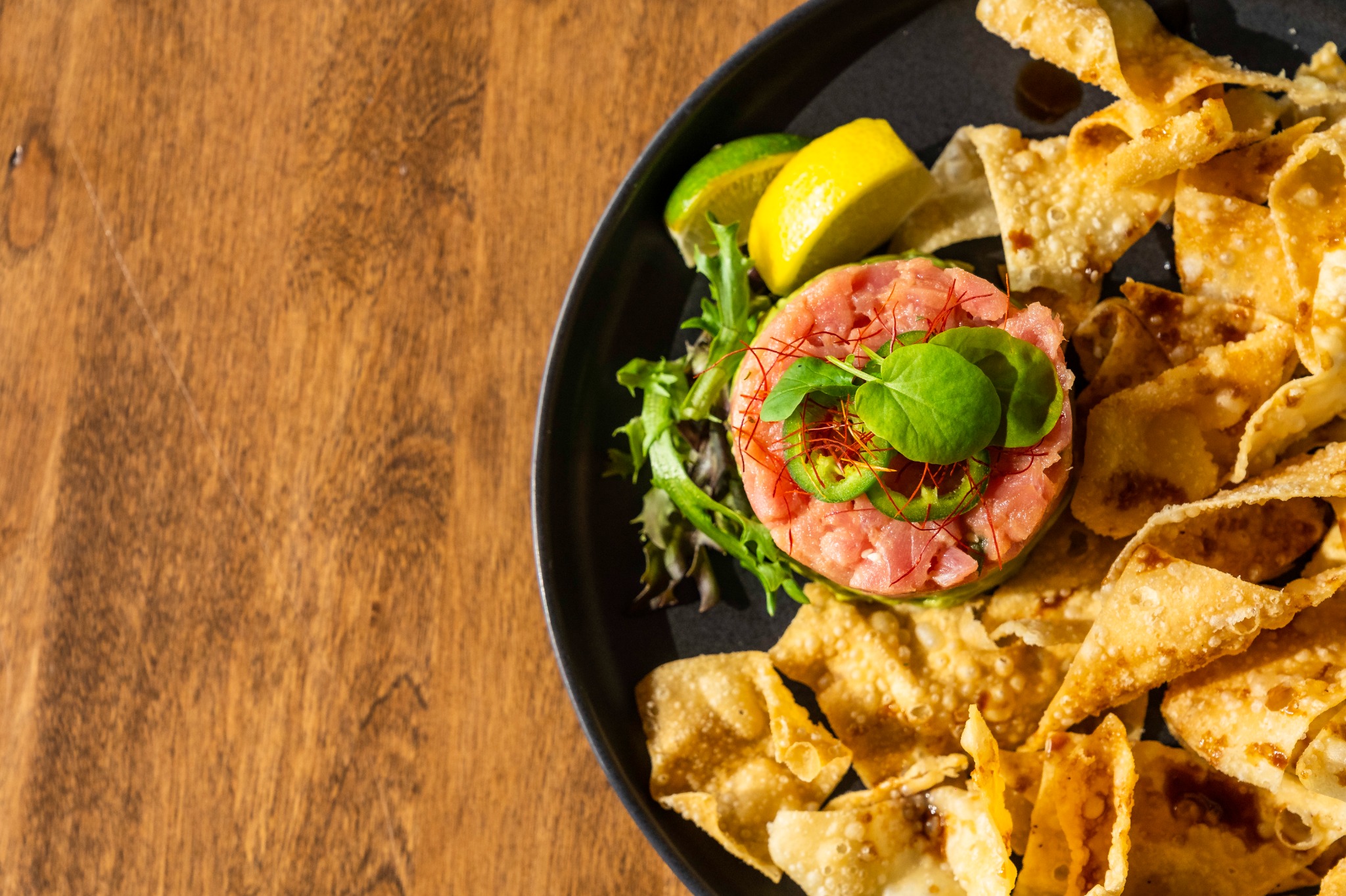 Tuna tartare with crisp wontons at One Eighty Hunter